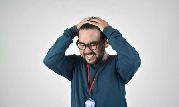 Kebiasaan Saat Stres Yang Bisa Memicu Kenaikan Berat Badan