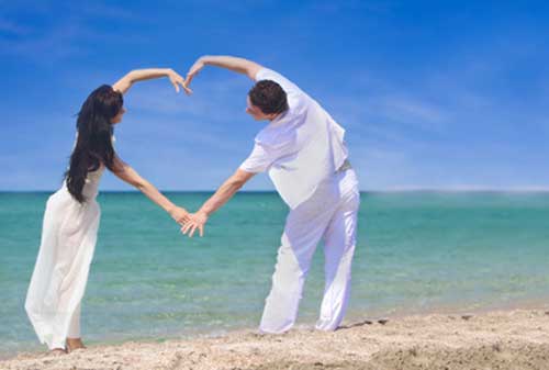 Bulan Madu: Awal Romantis Perjalanan Bersama