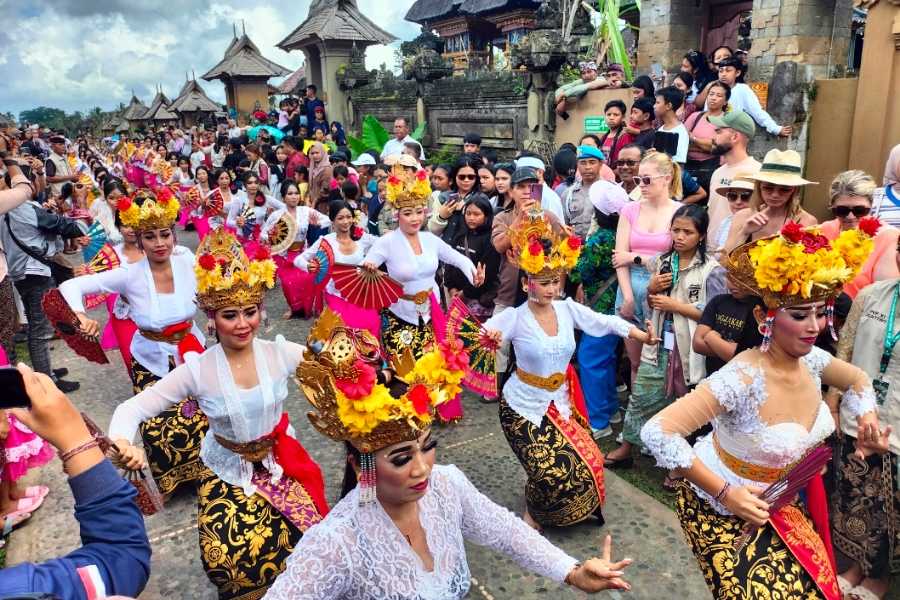 Festival Budaya Bali Yang Menarik Perhatian Dunia