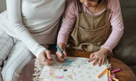 Cara Efektif Mengembangkan Kreativitas Anak Kecil Sejak Dini