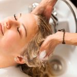 Merawat Rambut Tetap Sehat, Berkilau, Dan Tidak Mudah Rontok