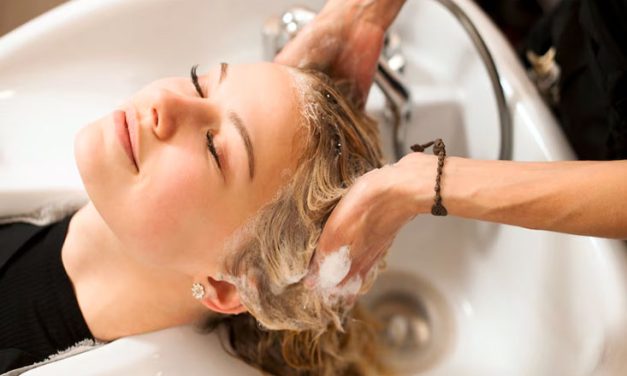 Merawat Rambut Tetap Sehat, Berkilau, Dan Tidak Mudah Rontok