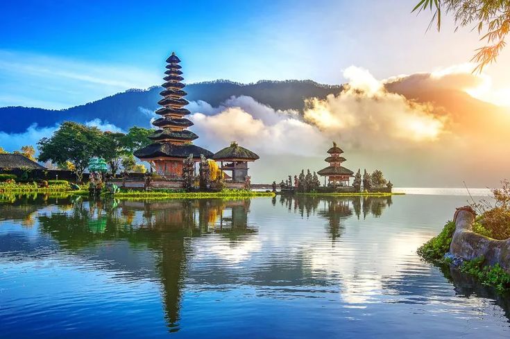 Pesona Bali: 10 Destinasi Wisata Yang Wajib Dikunjungi Tahun Ini