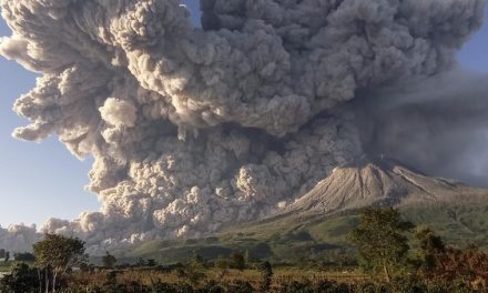 Gunung Sinabung Erupsi: Mengenal Aktivitas Vulkanik Dampak