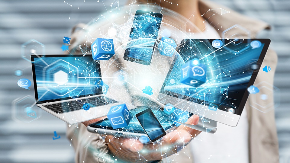 Perkembangan Teknologi Digital Mengubah Kehidupan Modern