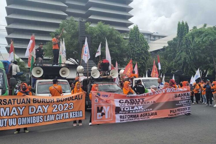 Persaingan Investasi Dan Perdagangan Regional Asia Pasifik